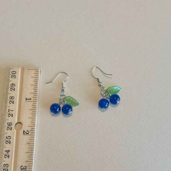 Blueberry Earrings S861 - Picture 4 of 4